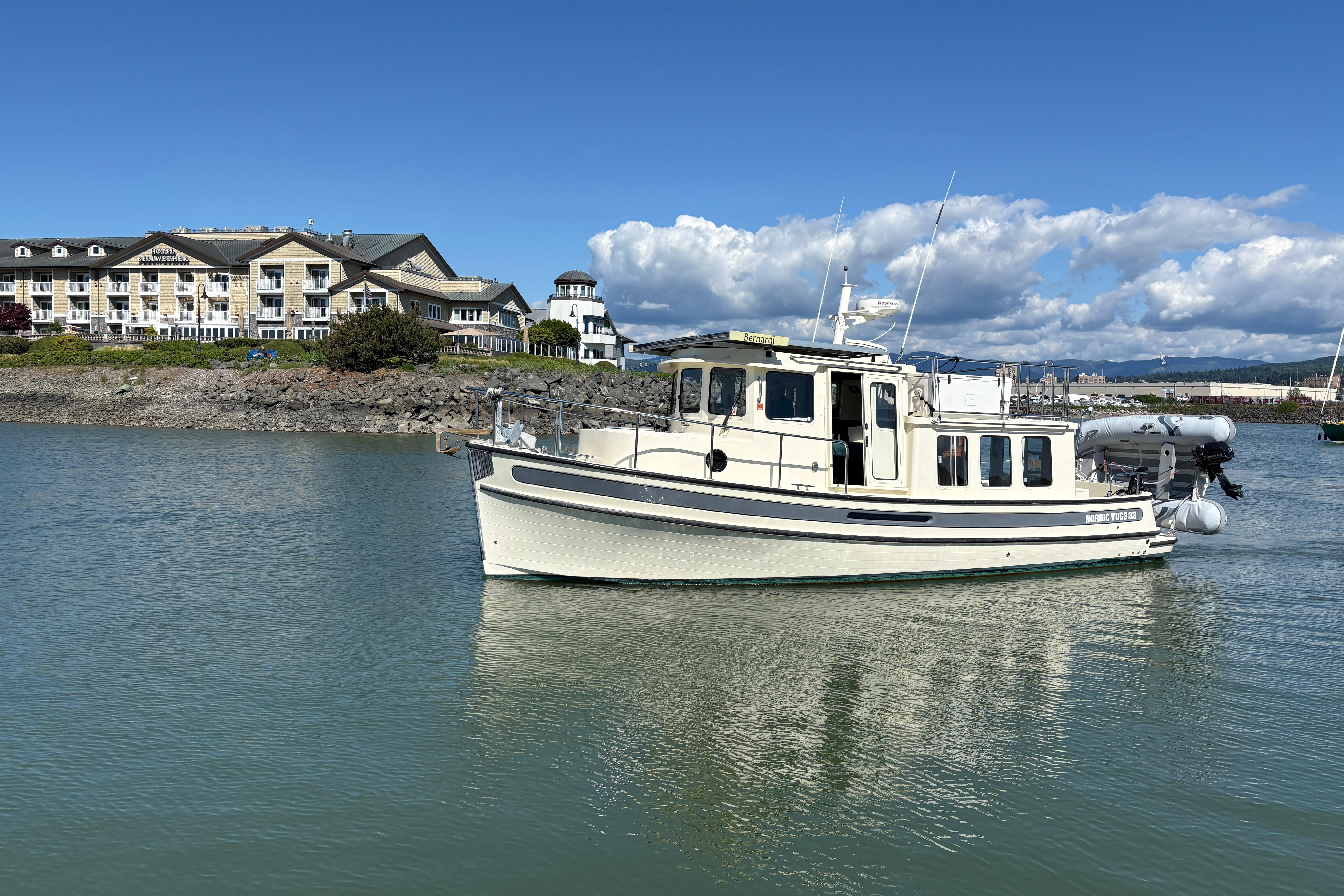 2004 Nordic Tug 32
