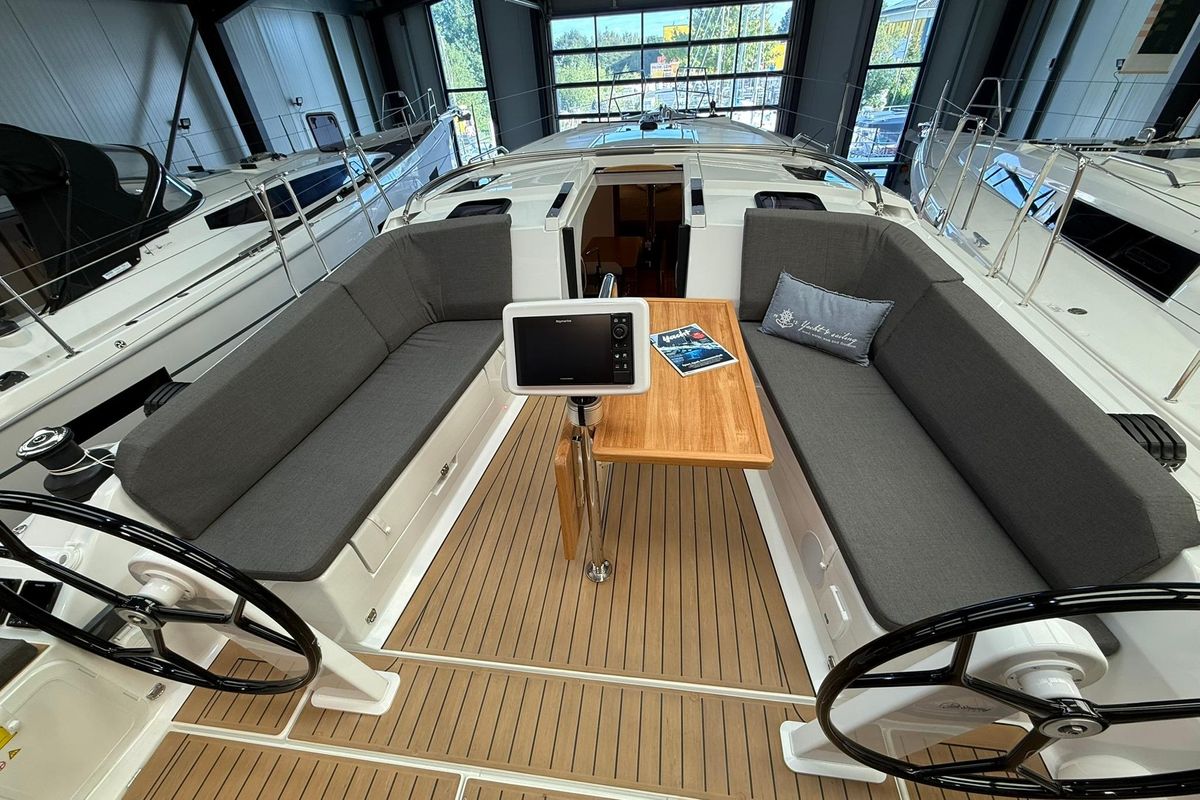 2024 Hanse 360