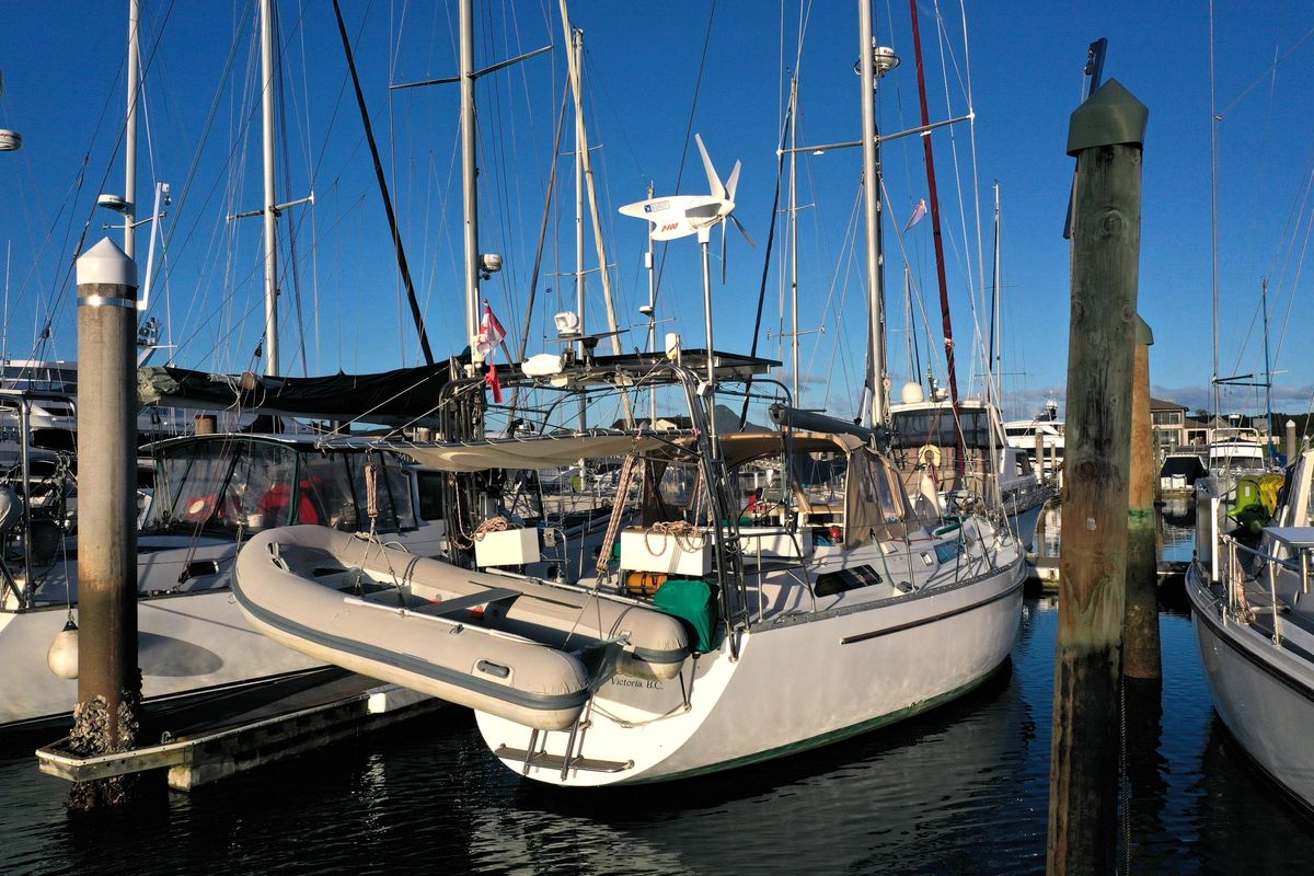 1984 Moody 47