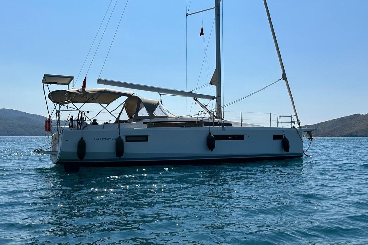 2019 Jeanneau Sun Odyssey 410