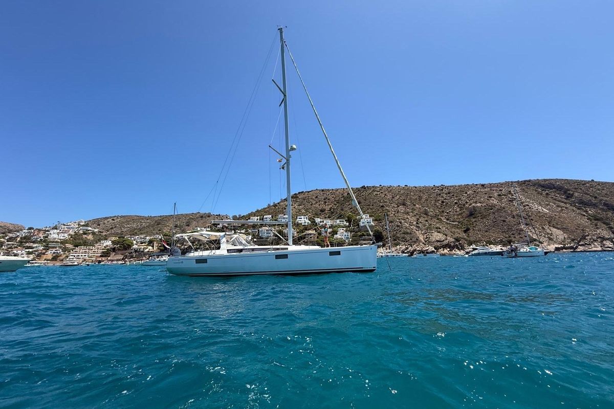 2012 Beneteau Oceanis 48