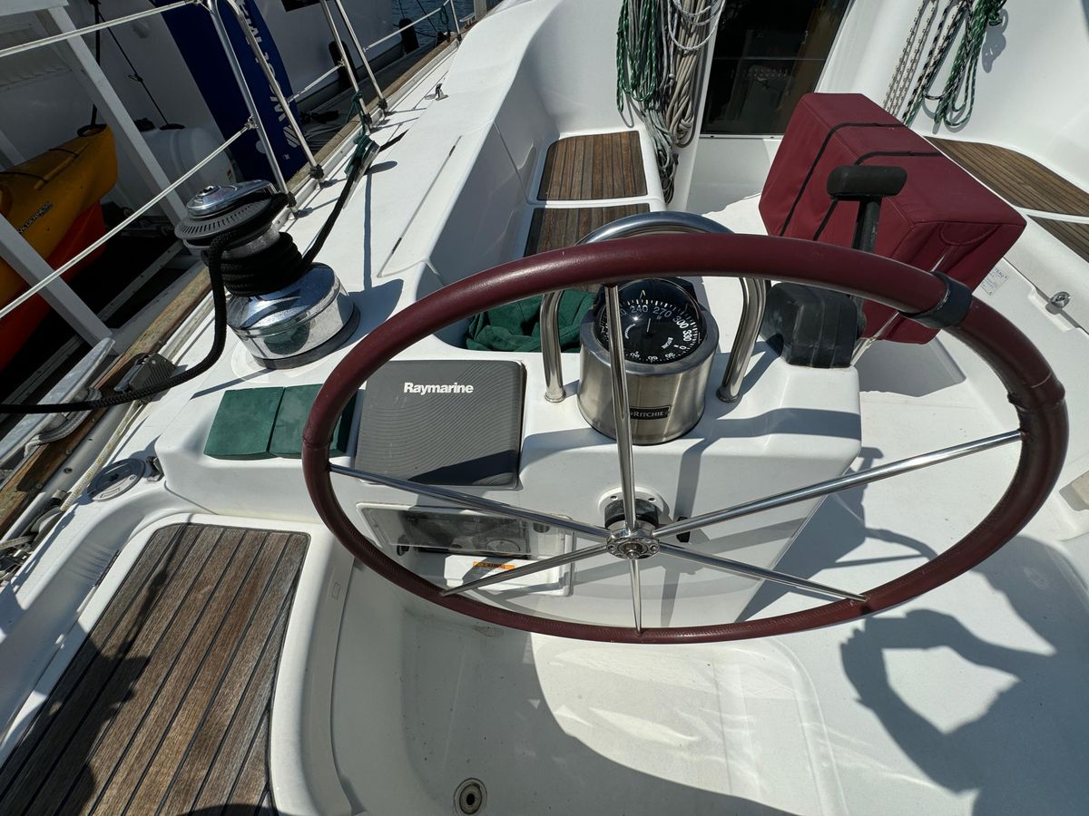 2001 Beneteau 473