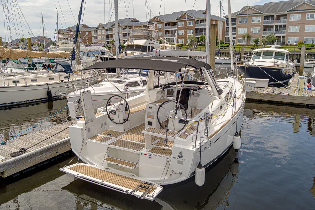 2023 Beneteau Oceanis 38.1