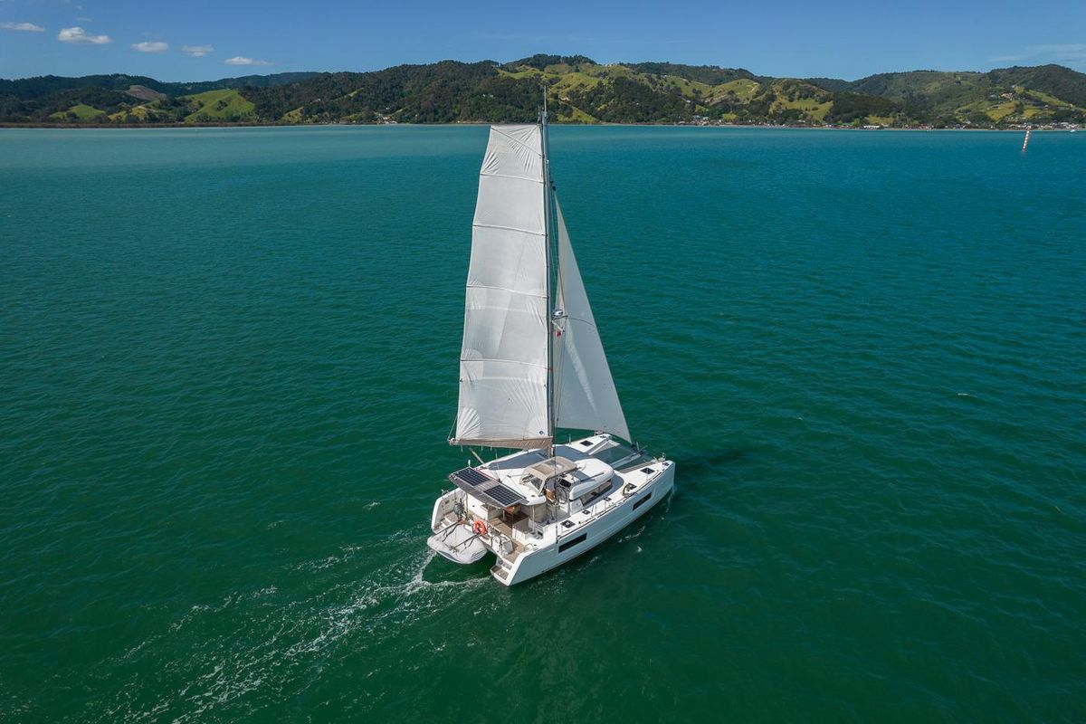 2021 Lagoon 40