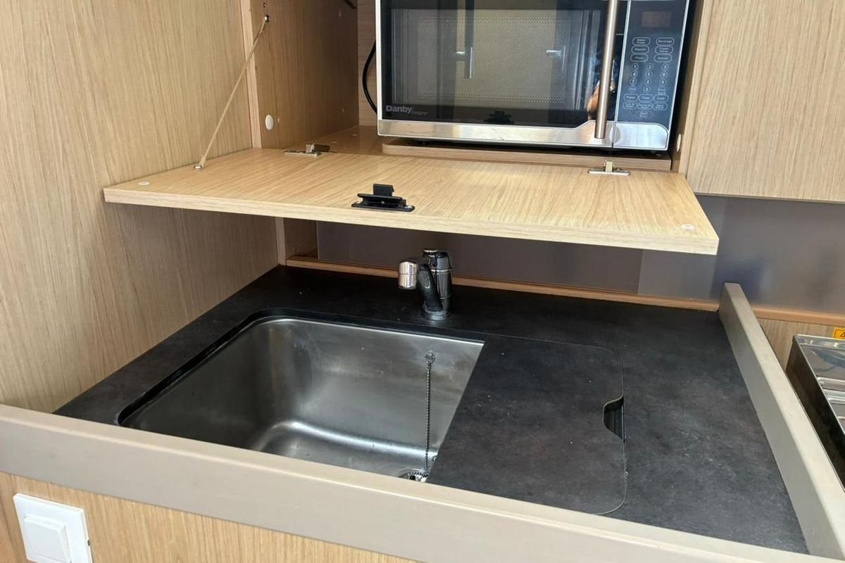 2020 Beneteau Oceanis 41.1