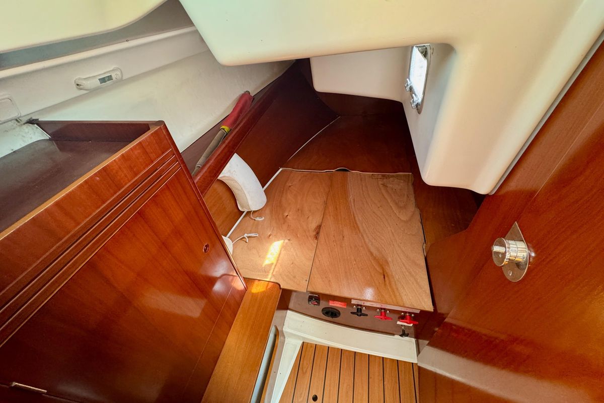 2002 Beneteau First 36.7