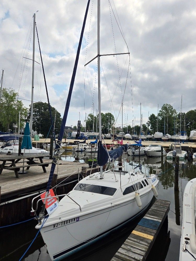 2001 Hunter 240