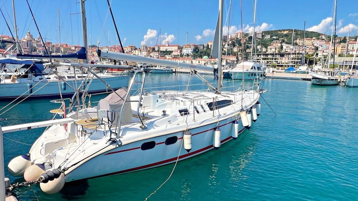 2001 Hunter 380
