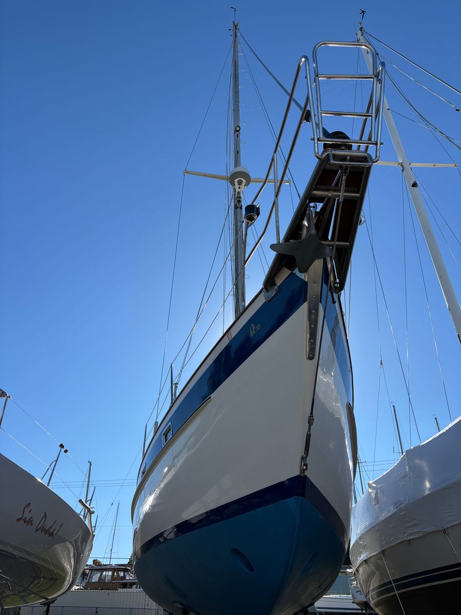 1979 Hallberg-Rassy 38
