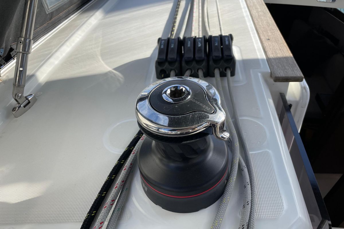 2020 Beneteau Oceanis 35.1