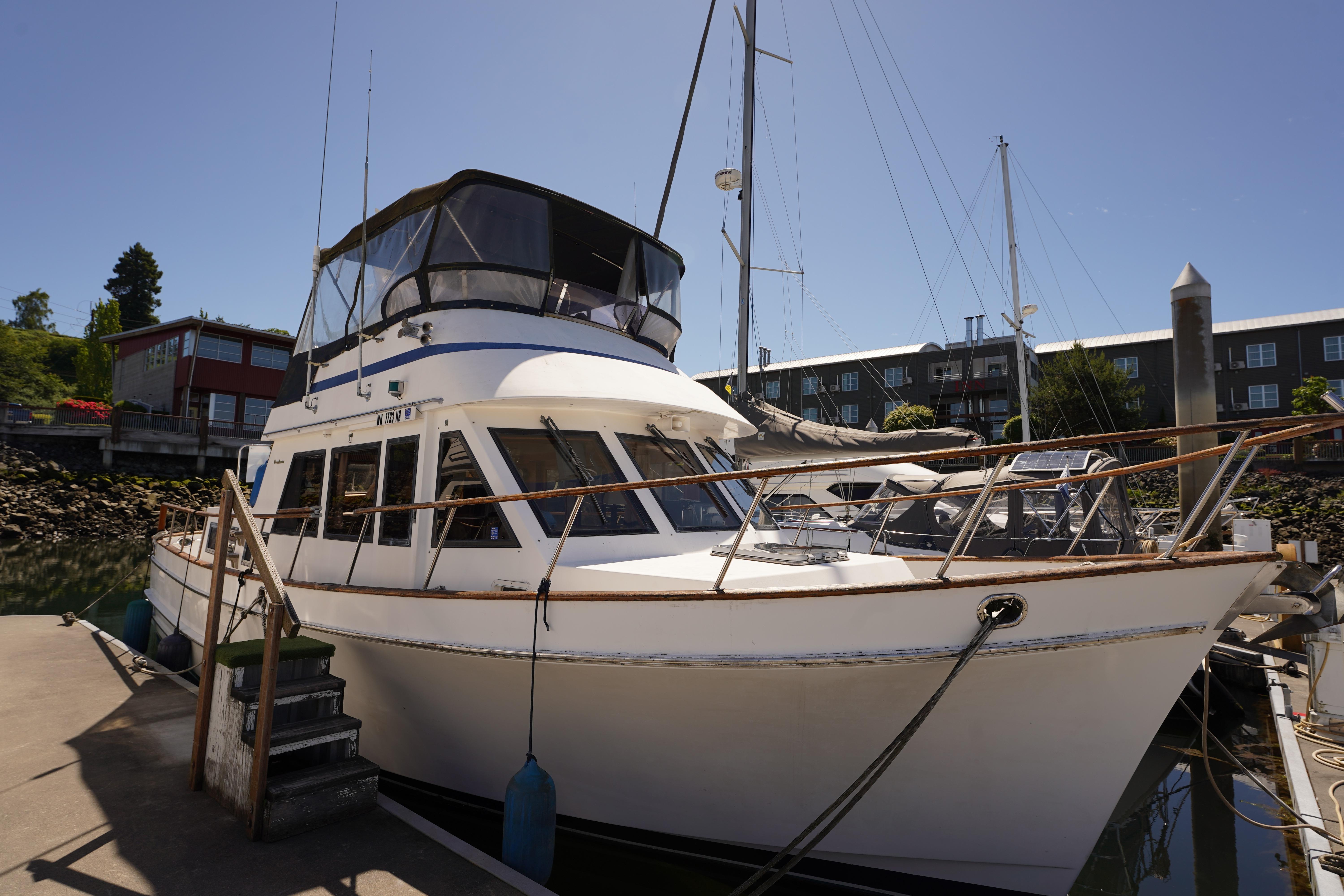 1986 Ocean Alexander 38 Double Cabin for sale in Everett, Washington