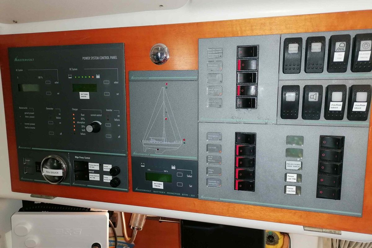 2002 Lagoon 380 for sale in Hyères, Var, France 38 ft