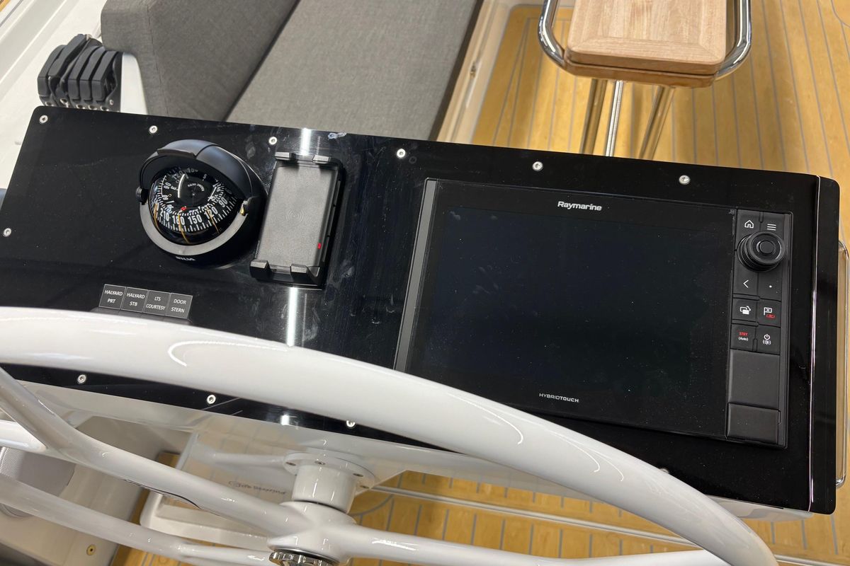 2025 Hanse 460
