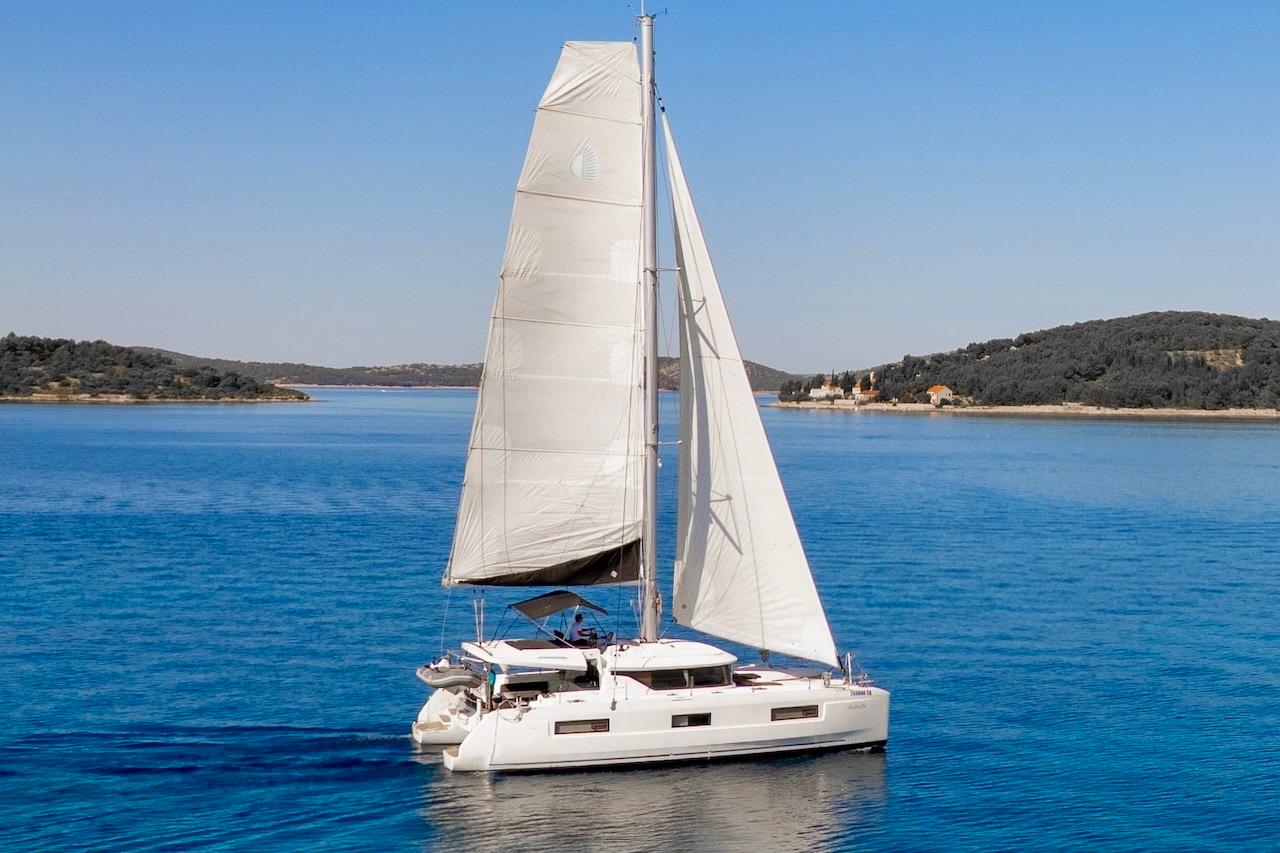 2021 Lagoon 46