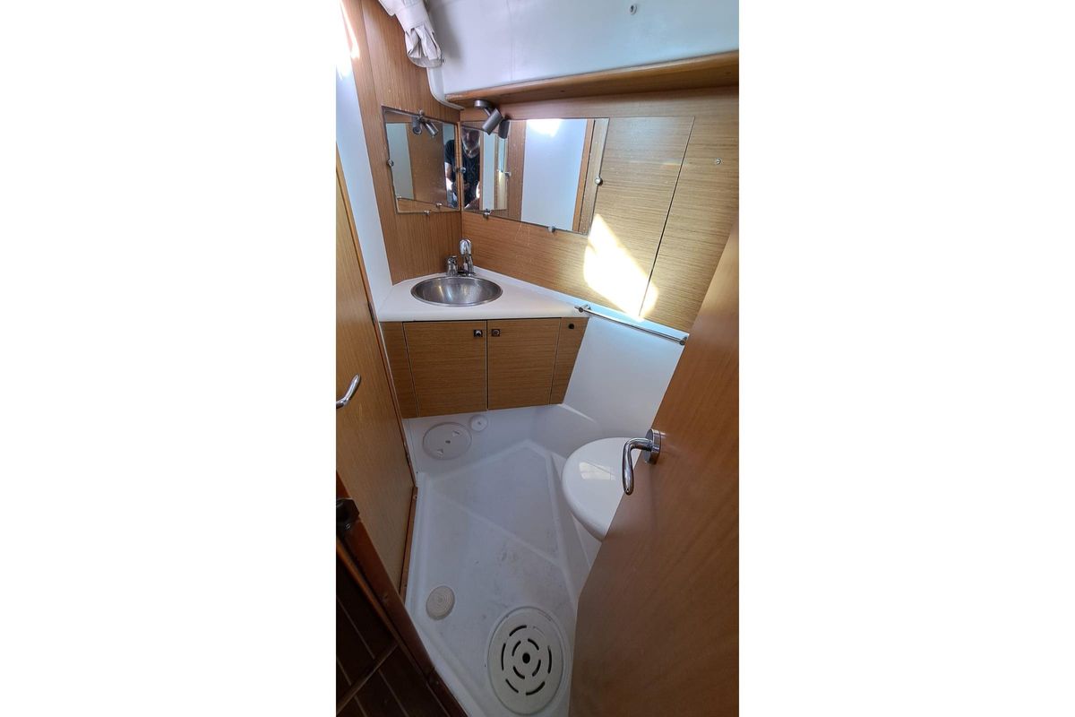 2009 Jeanneau Sun Odyssey 44i