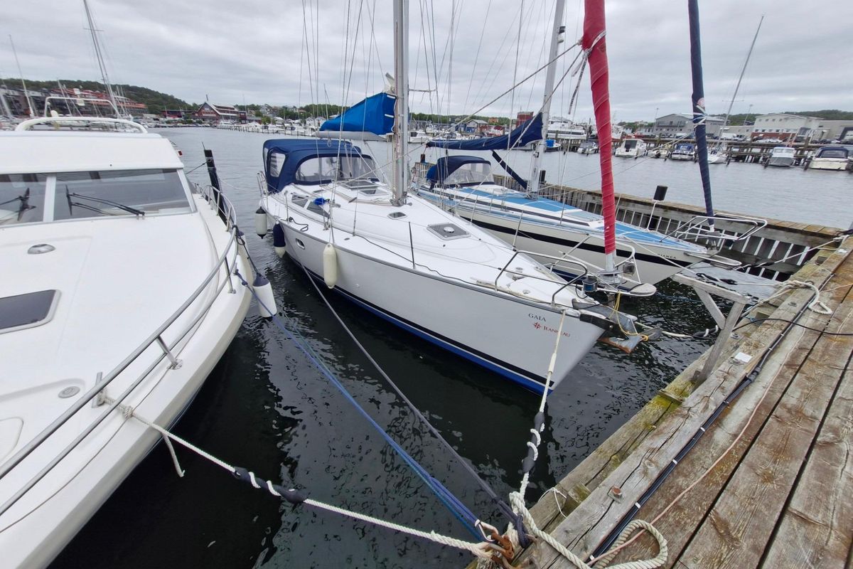 2002 Jeanneau Sun Odyssey 40