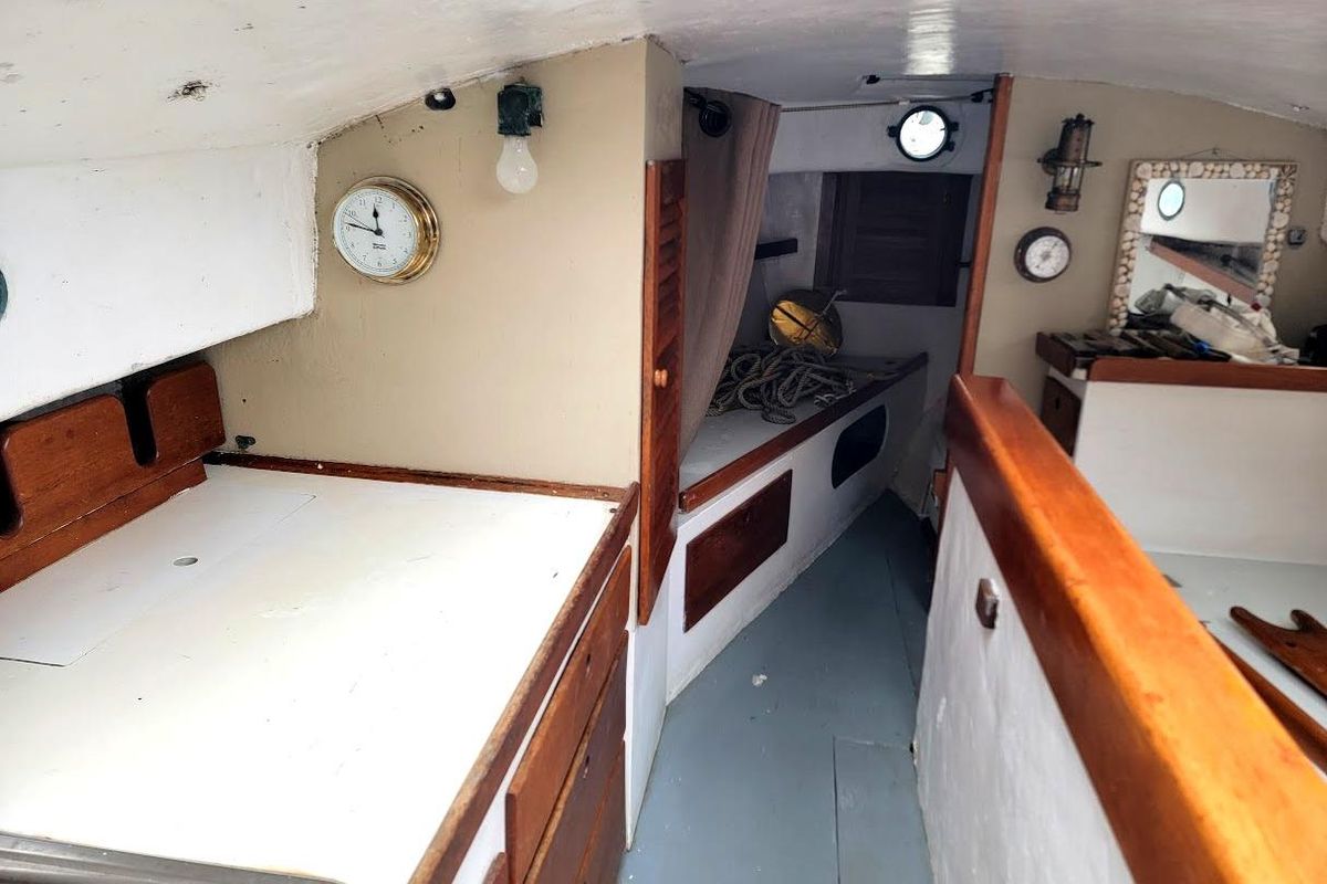 1974 Marshall 22 Catboat