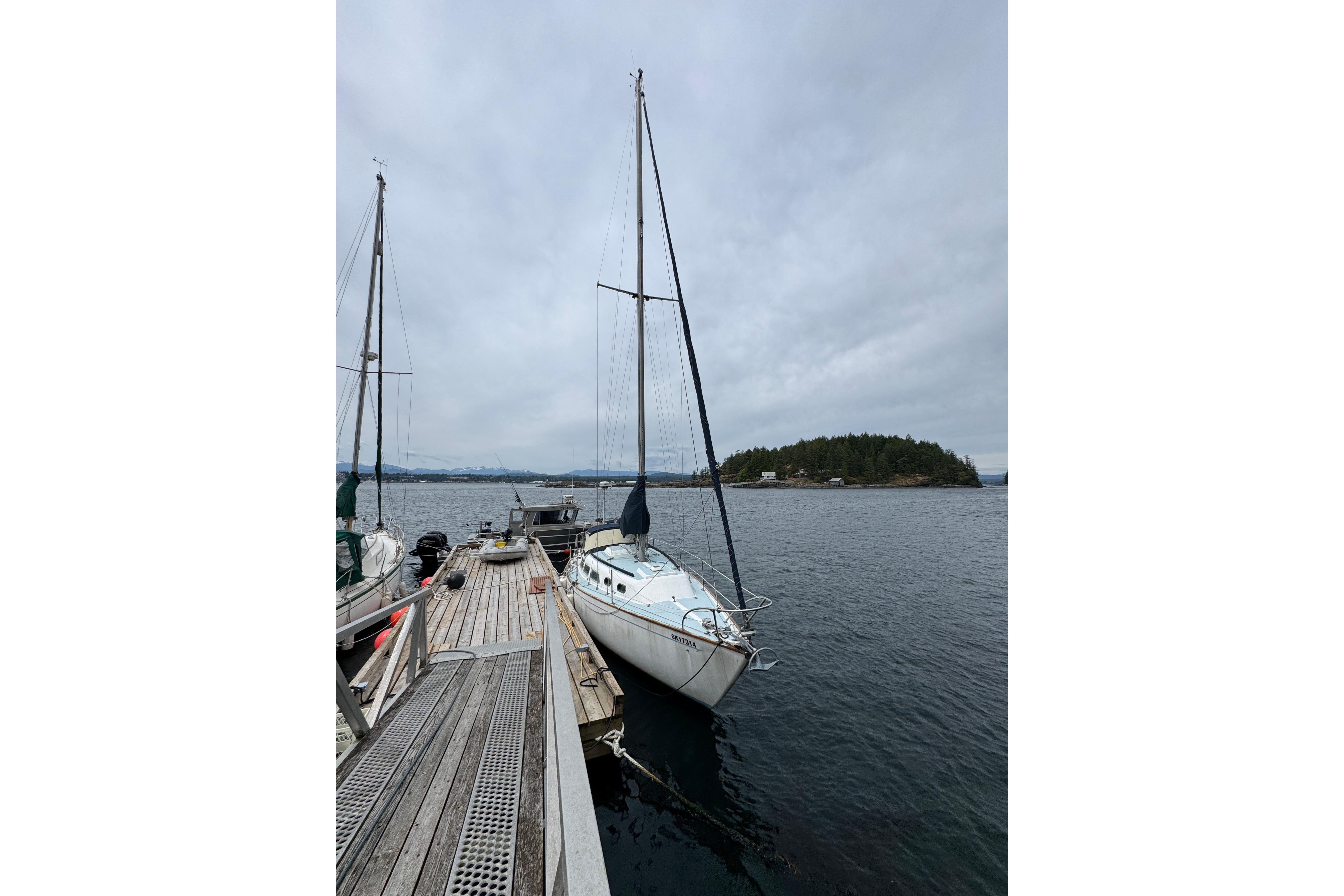1972 Ranger Yachts 33 for sale in Quathiaski Cove, British Columbia, Canada