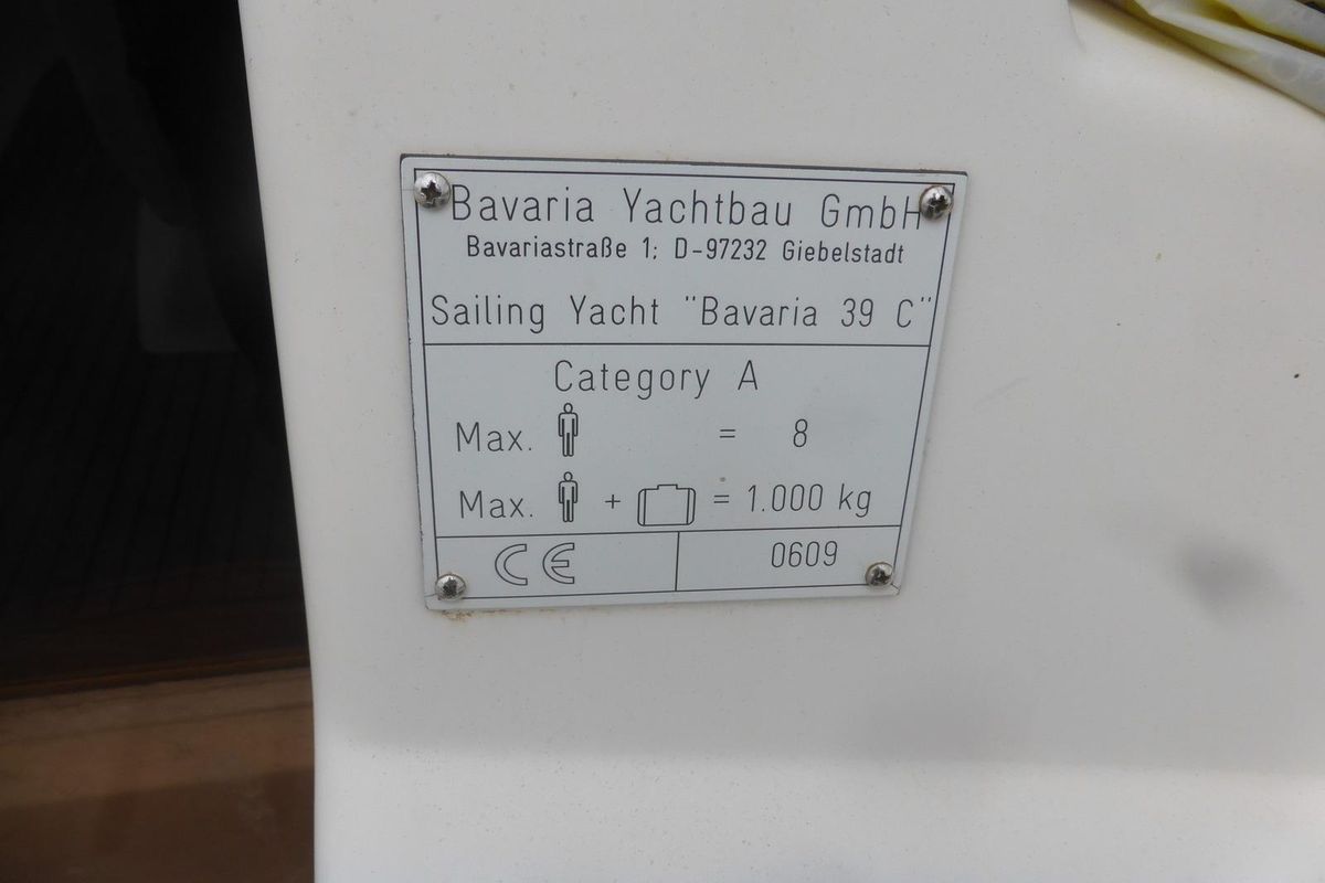 2007 Bavaria Cruiser 39