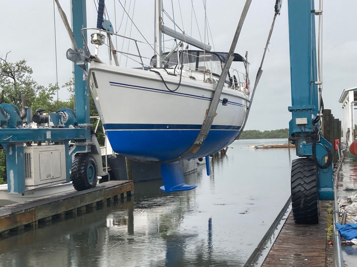 2007 Catalina 387