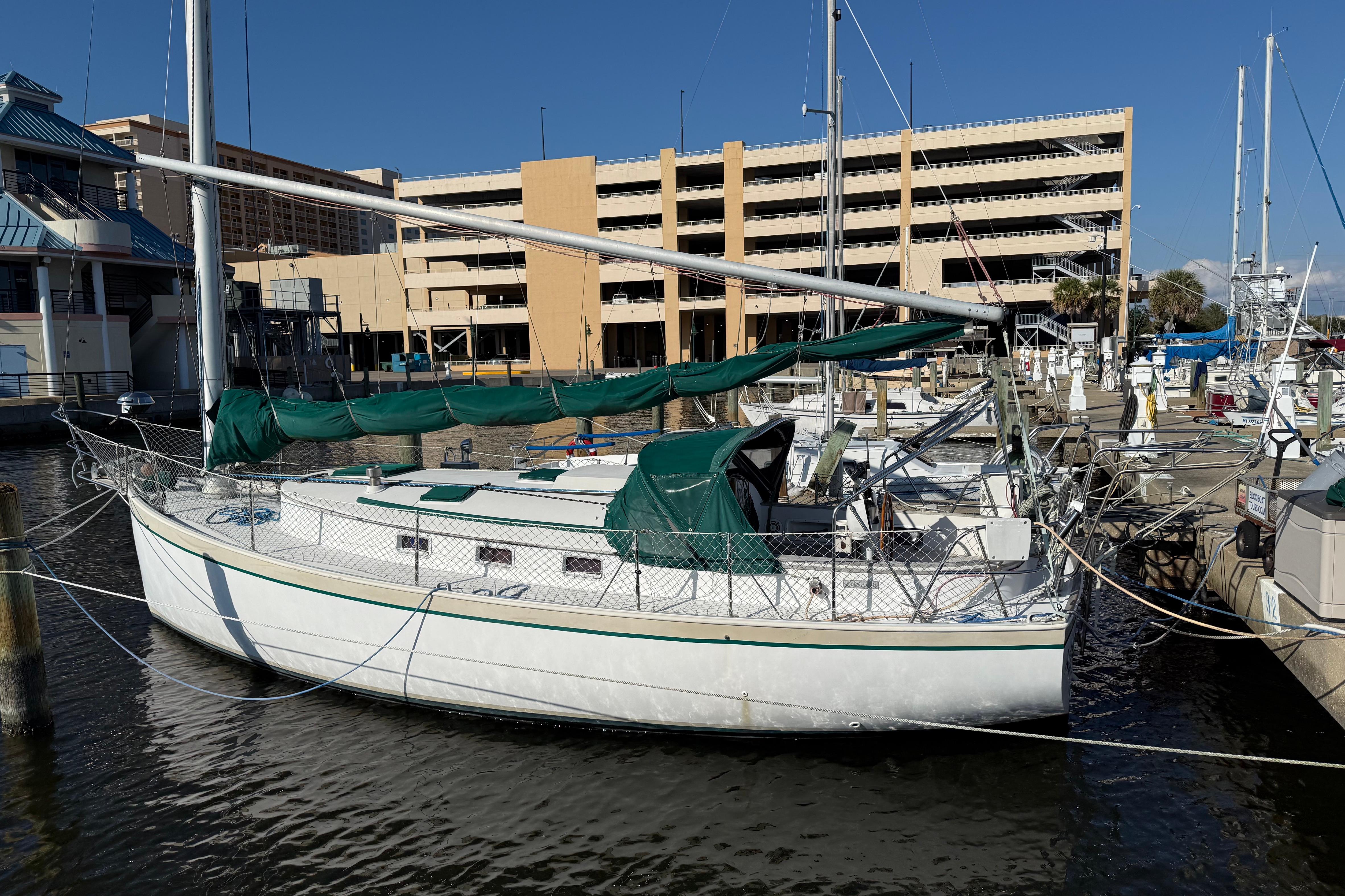 1984 Nonsuch 30 Ultra Boats