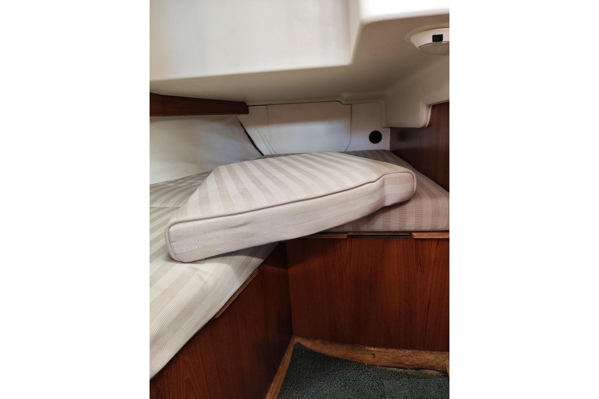 1998 Jeanneau Sun Odyssey 40 DS