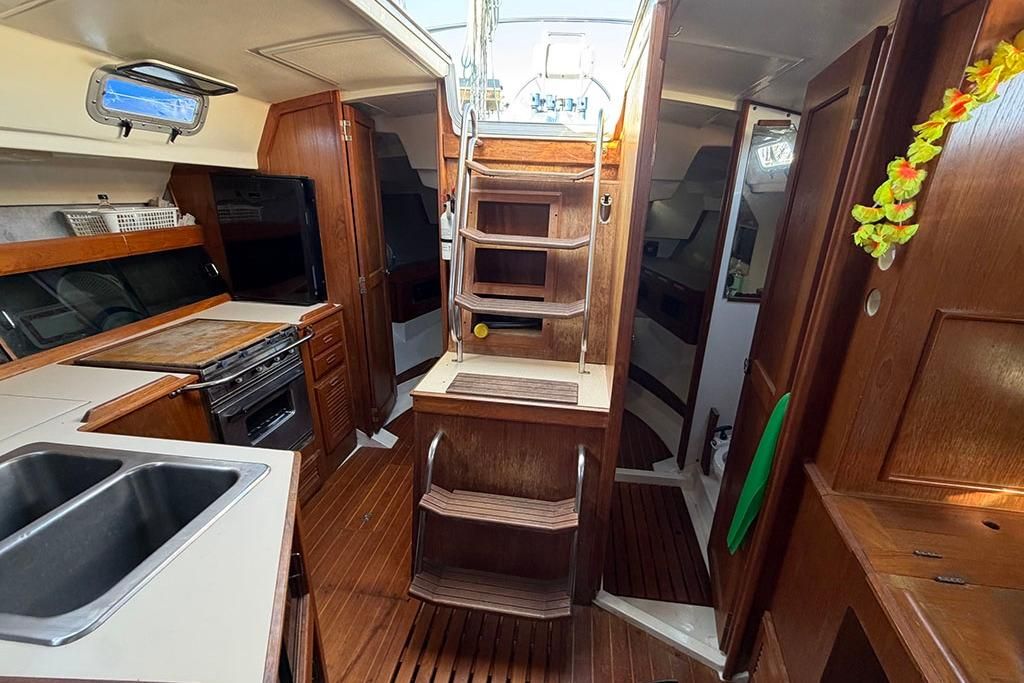 1987 Marlow-Hunter Legend 40-1
