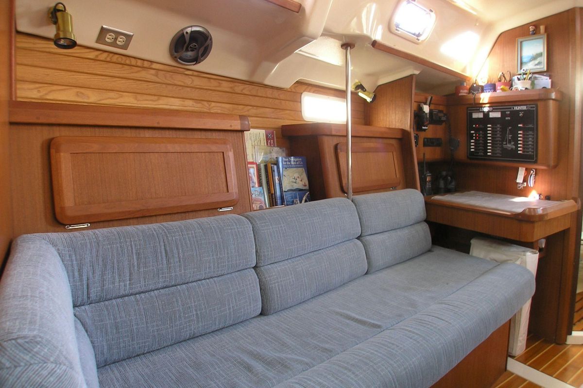 1996 Hunter Legend 37.5