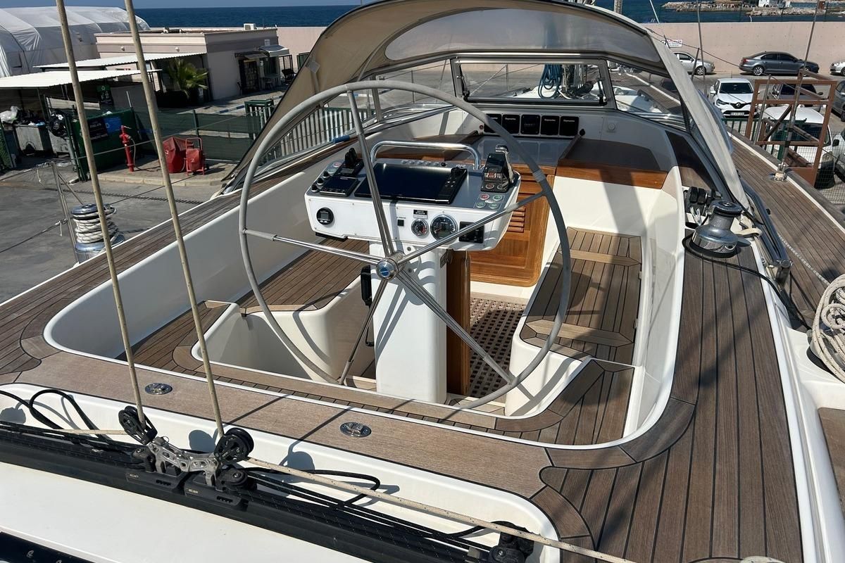 2021 Hallberg-Rassy 44