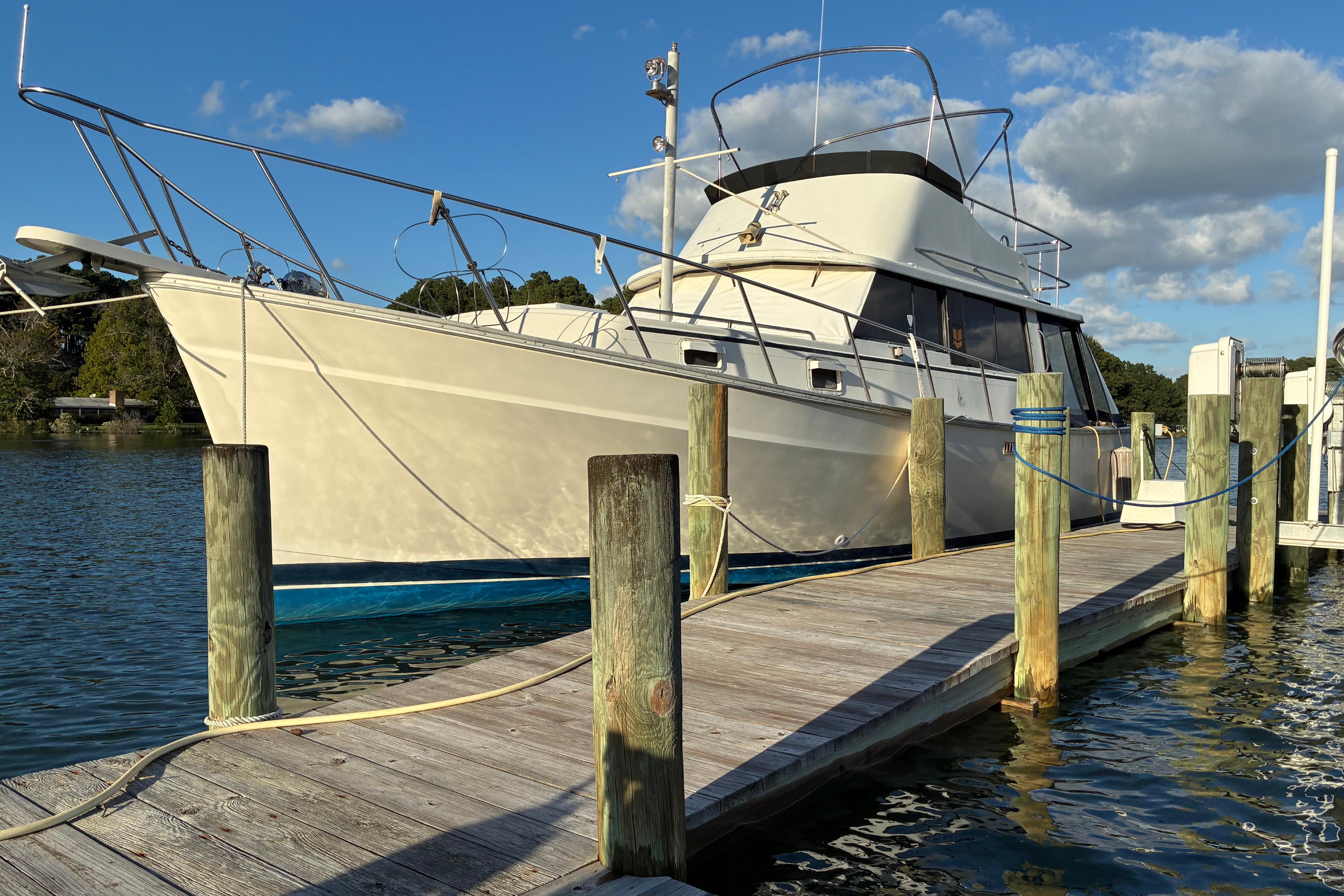 1982 Mainship 34 Trawler for sale in Topping, Virginia