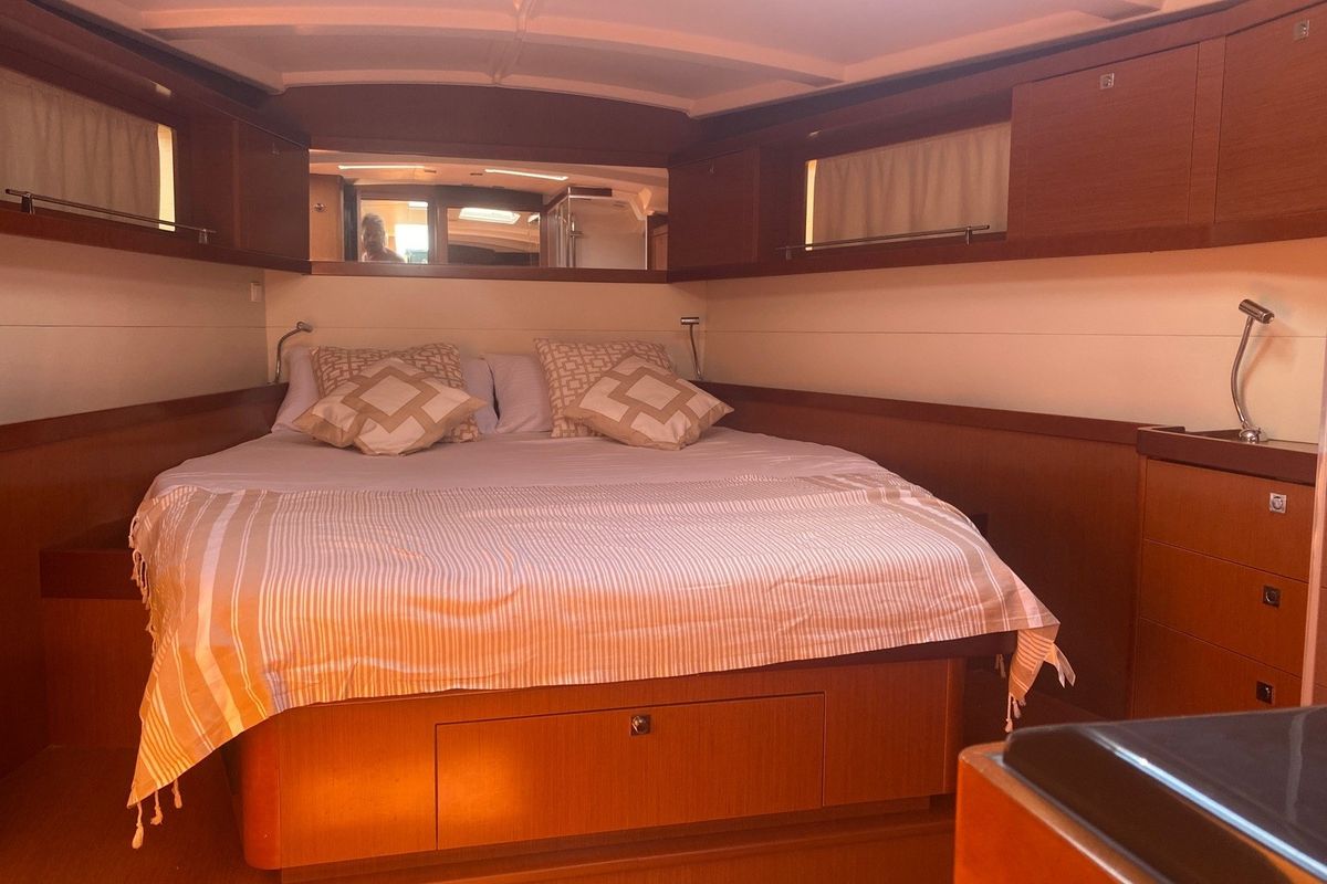 2012 Beneteau Oceanis 48