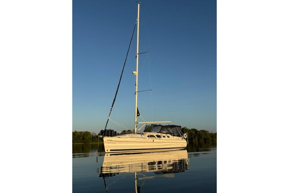 2009 Hunter 41 Deck Salon for sale in Kingston, Ontario, Canada
