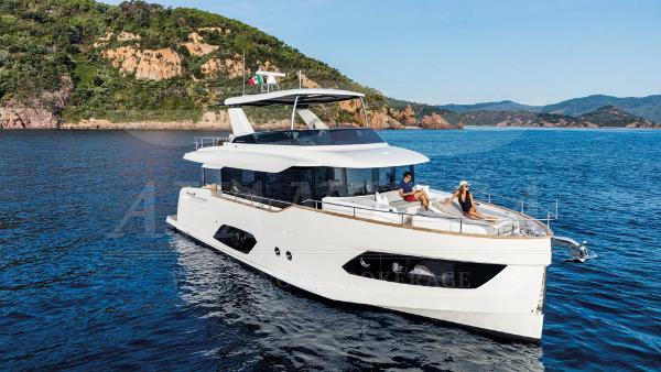 2016 Absolute Navetta 58