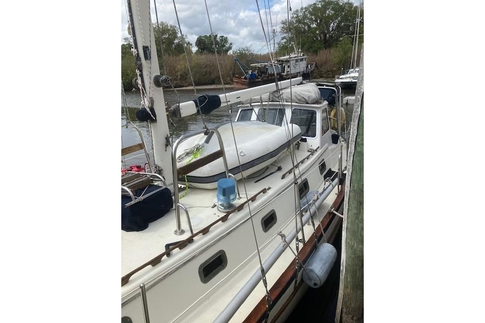 1989 Pacific Seacraft 37
