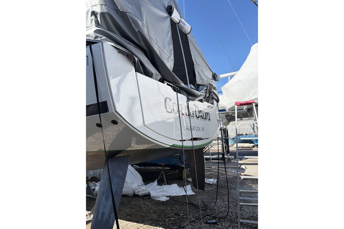 2019 Beneteau Oceanis 35.1