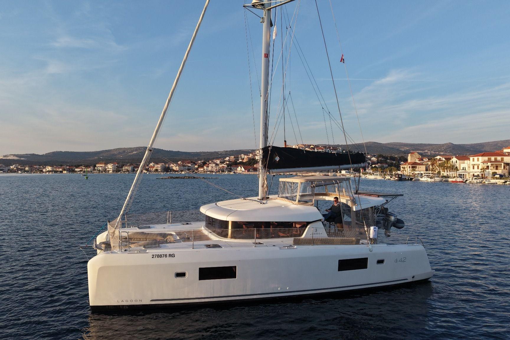 2023 Lagoon 42 for sale in Rogoznica, Croatia