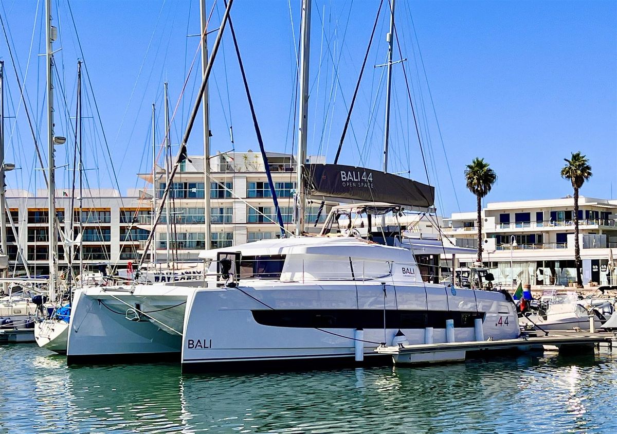 2022 Custom Bali Catamarans Bali 4.4