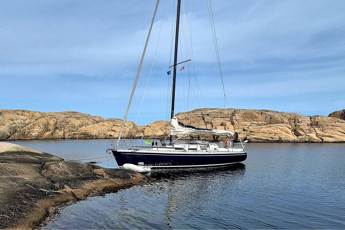 2004 Faurby 363 De Luxe Boats