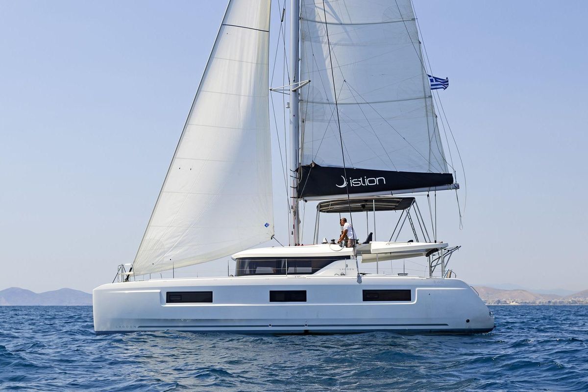2021 Lagoon 46