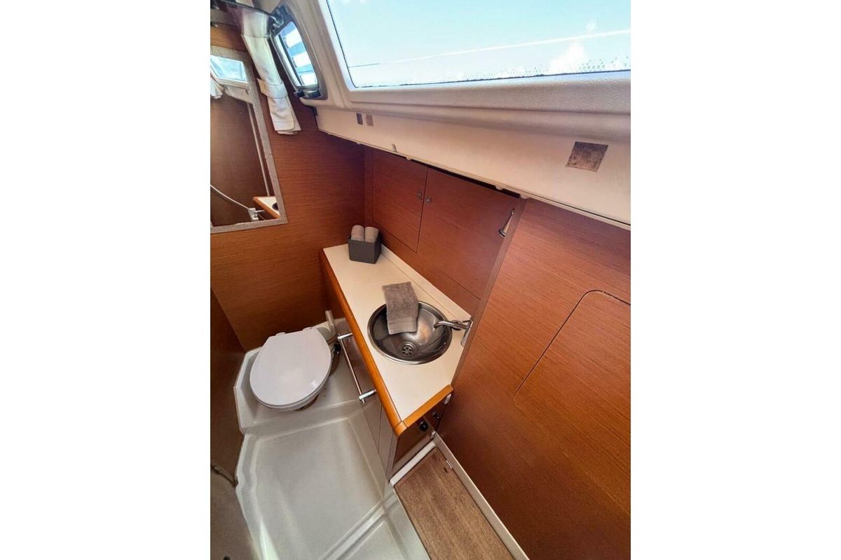 2013 Jeanneau Sun Odyssey 409