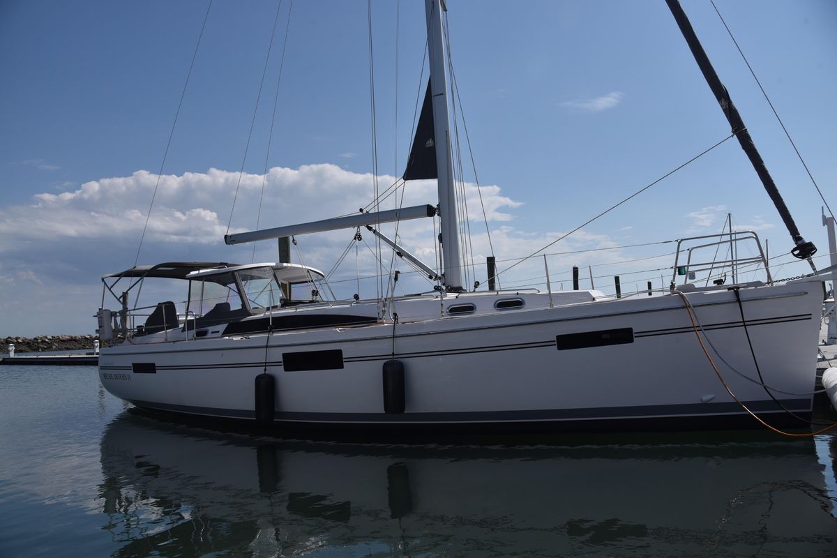 2023 Catalina 425