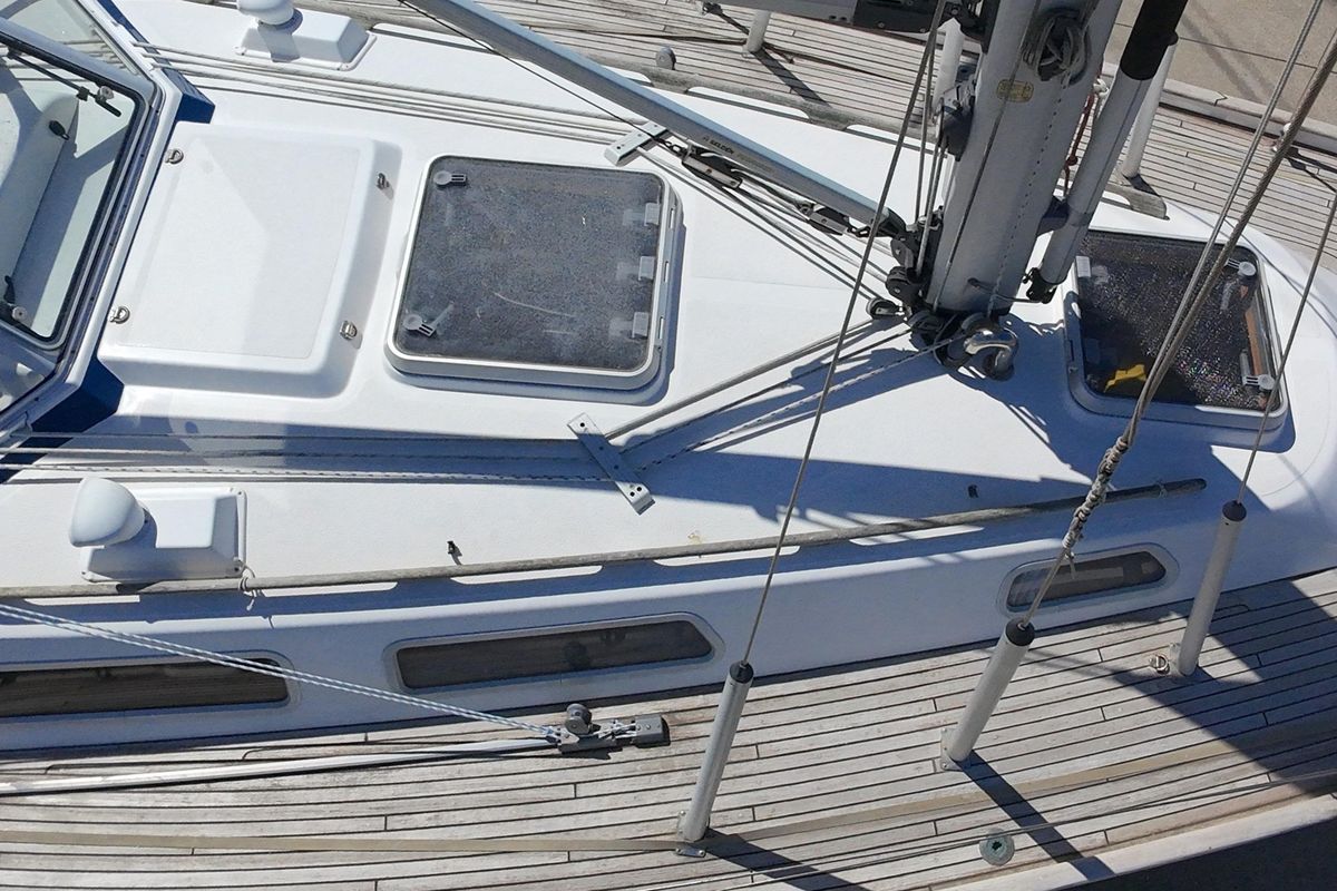 2001 Hallberg-Rassy 34
