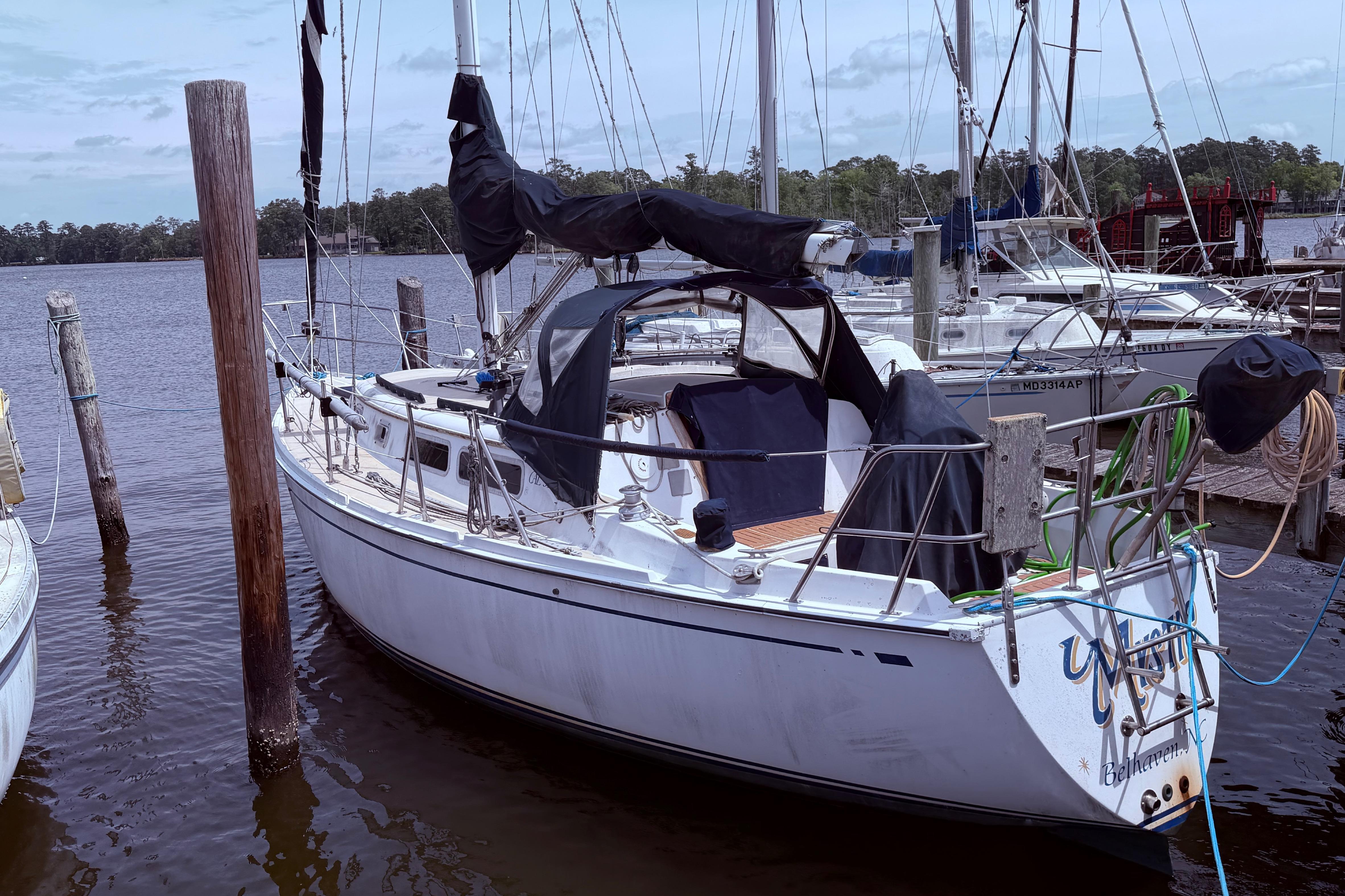 1981 CAL 31 for sale in Washington, North Carolina