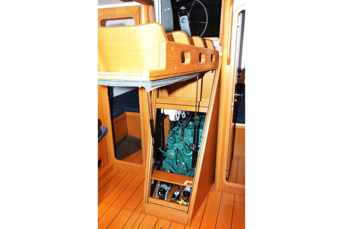 2011 Grand Soleil 43