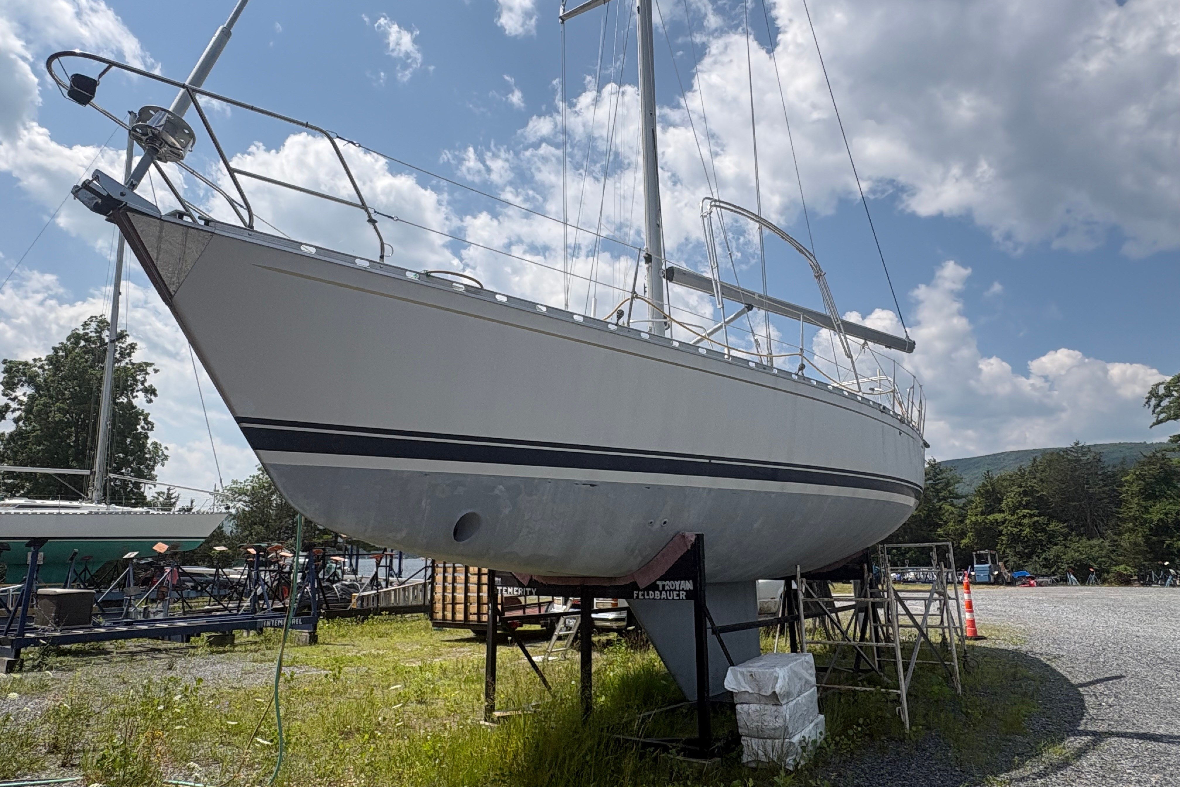 1985 Beneteau First 435
