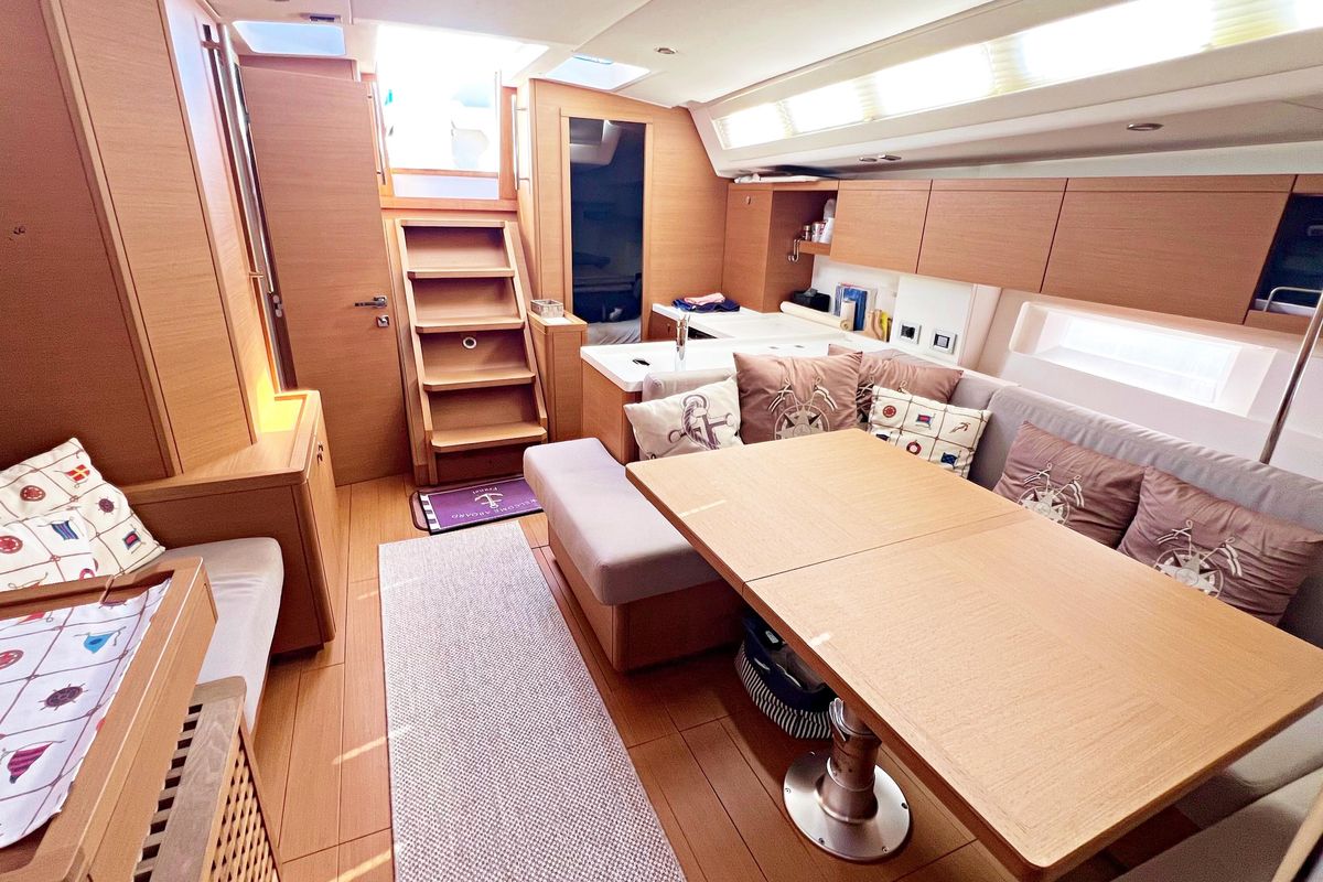 2020 Grand Soleil 42 Long Cruise