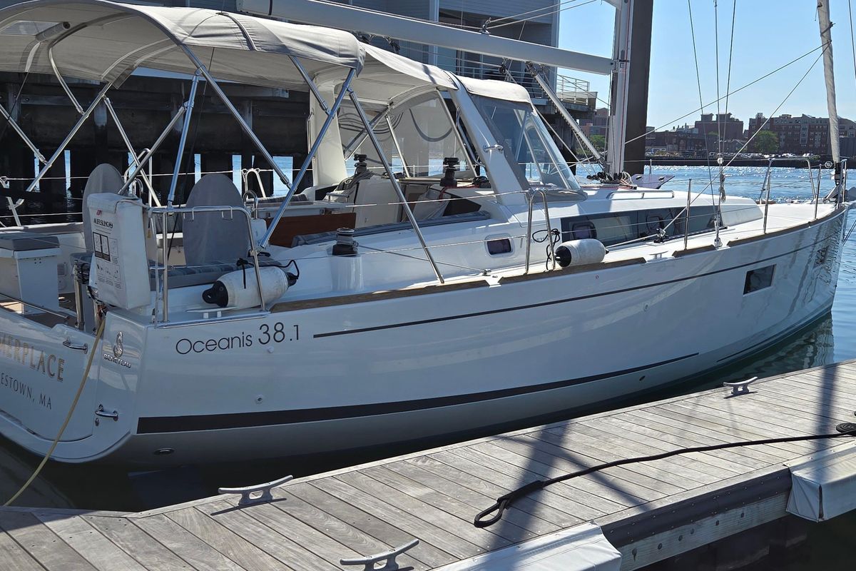 2023 Beneteau Oceanis 38.1