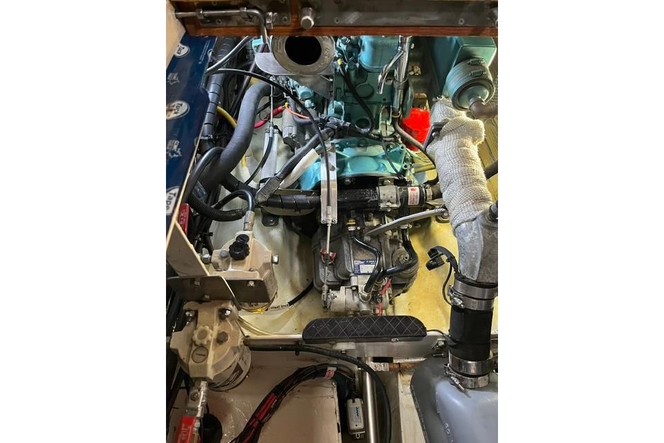 2020 Bruce Roberts 46 Pilothouse