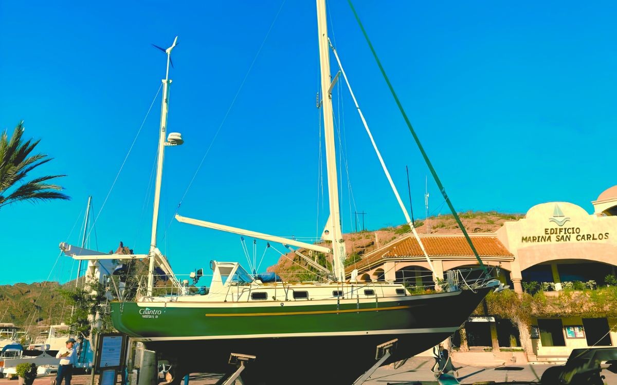 1998 Pacific Seacraft 37 Voyagemaker