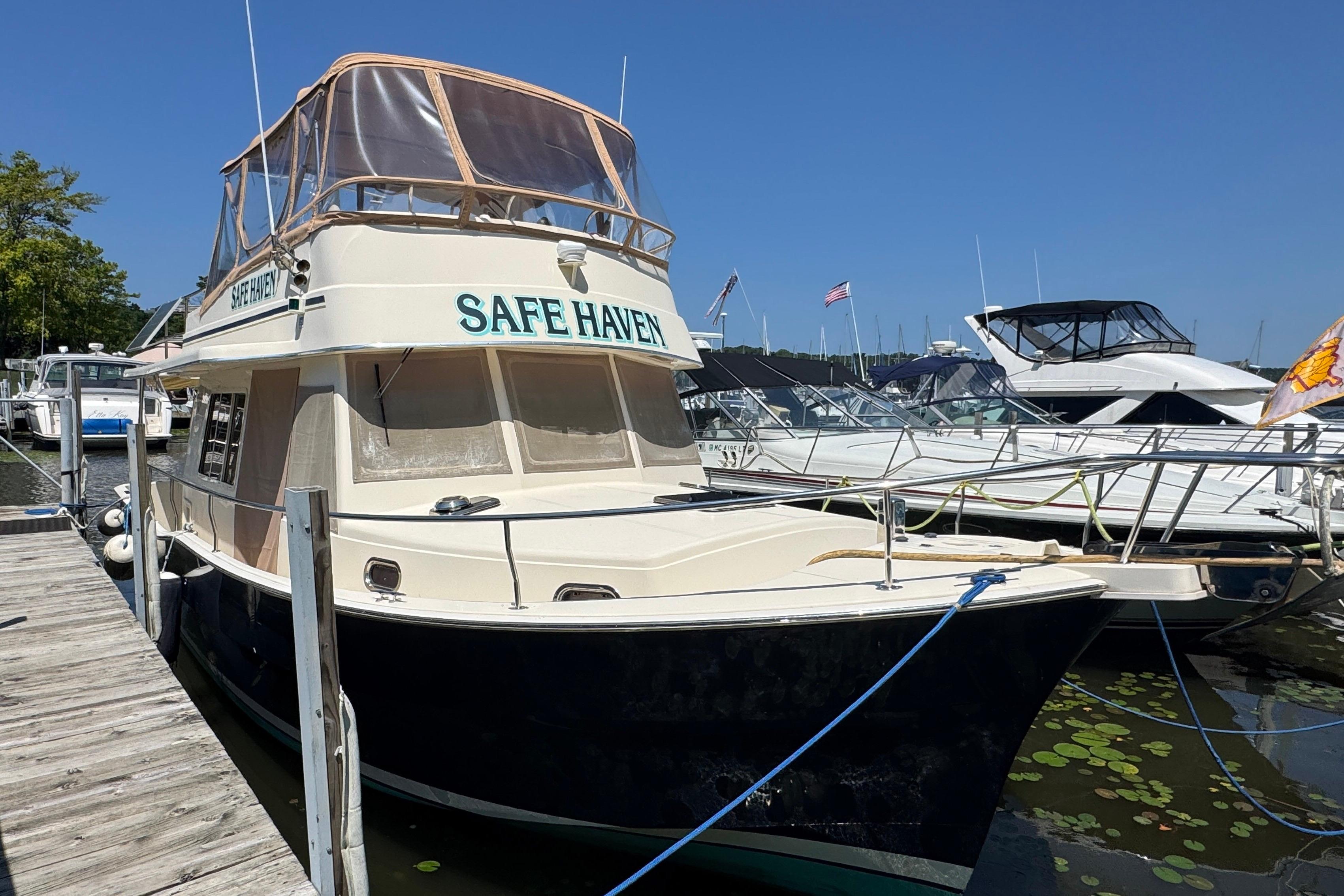 2008 Mainship 400 Trawler for sale in Douglas, Michigan
